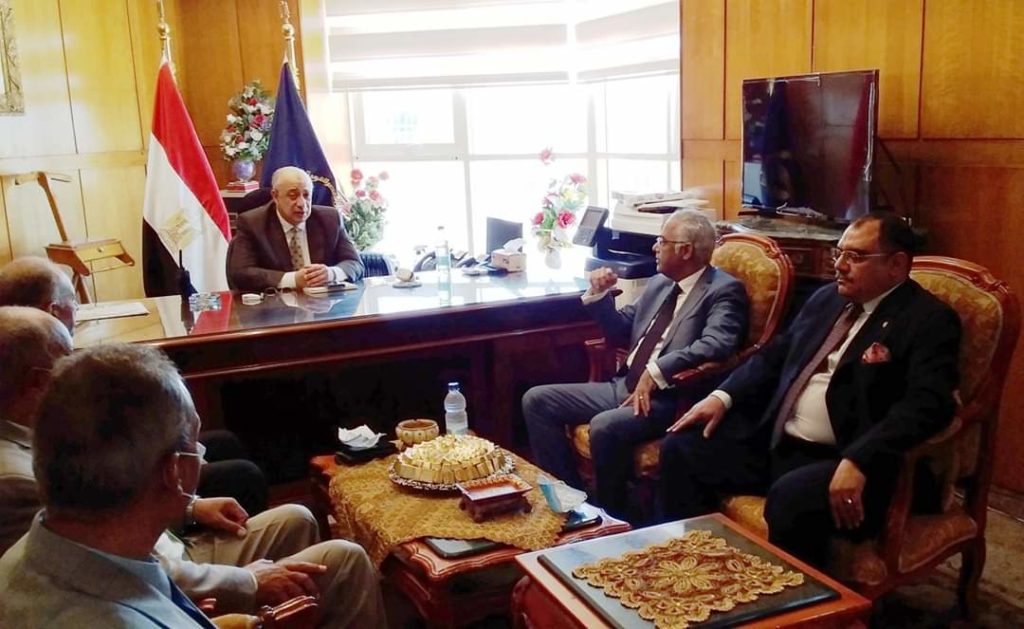 رئيس جامعة بورسعيد يقدم التهنئة للسيد اللواء مدير امن بورسعيد الجديد