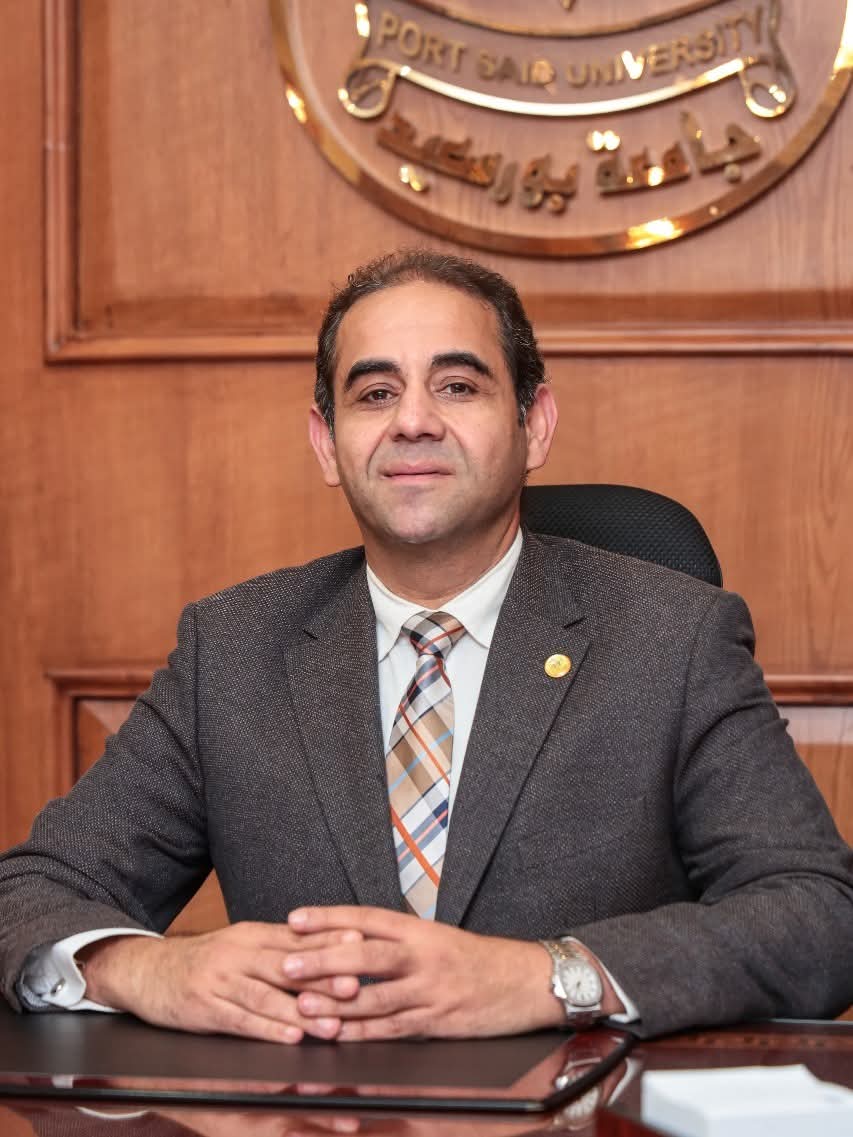 الاستاذ الدكتور محمد رمضان عميدا لكلية العلوم