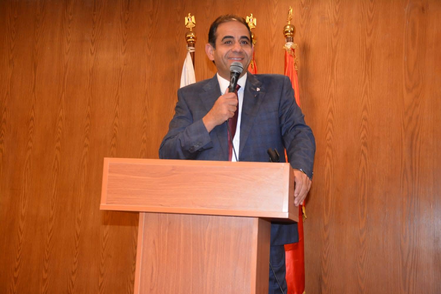 A Year of Achievement: Port Said University President Honors Outstanding Scholars and Work Teams